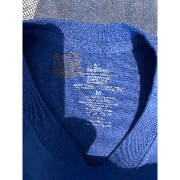 Six Flags men's M Graphic t-shirt Justic League Battle for Metropolis - Picture 6 of 7